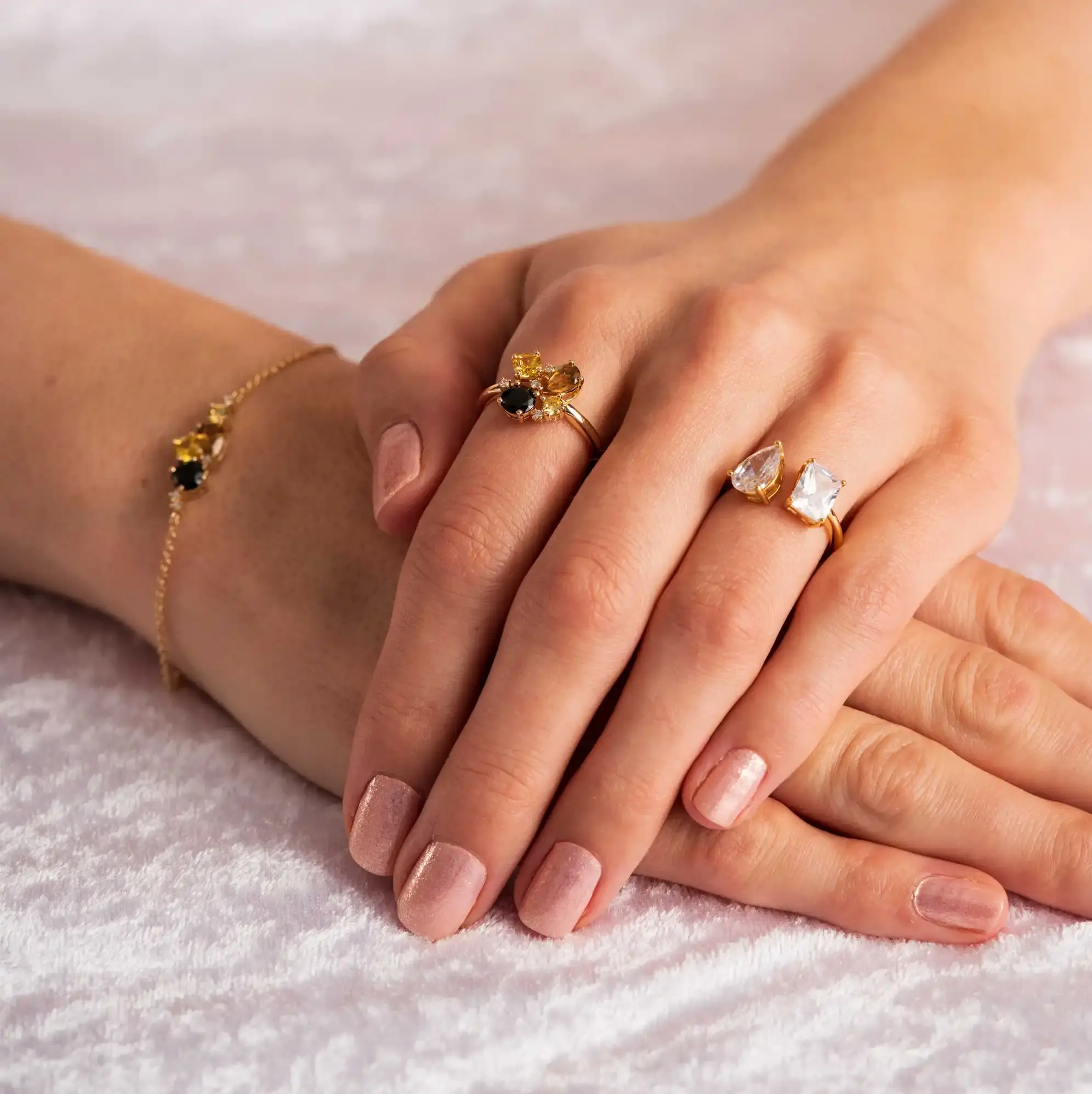 GLAM ring i forgylt sølv med gylnetoner