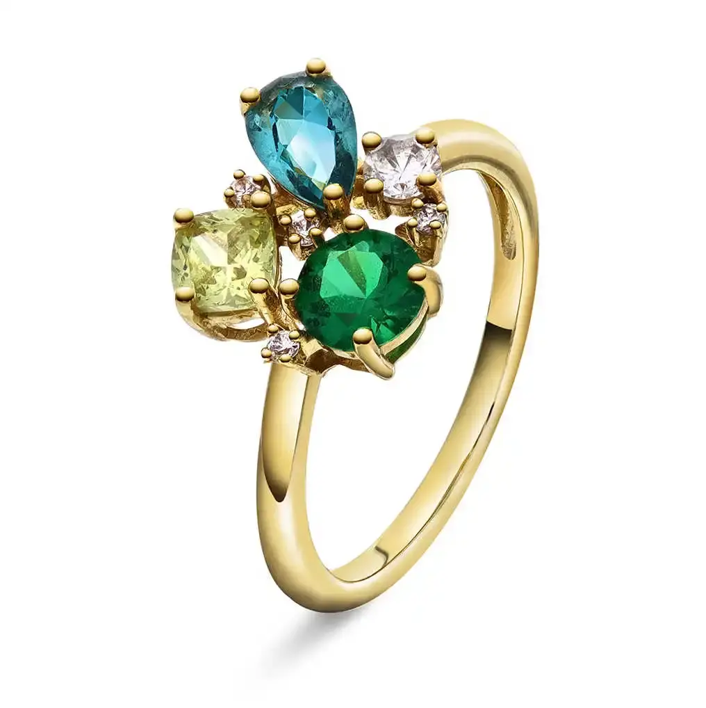 Elegant ring i forgylt sølv med grønne nyanser