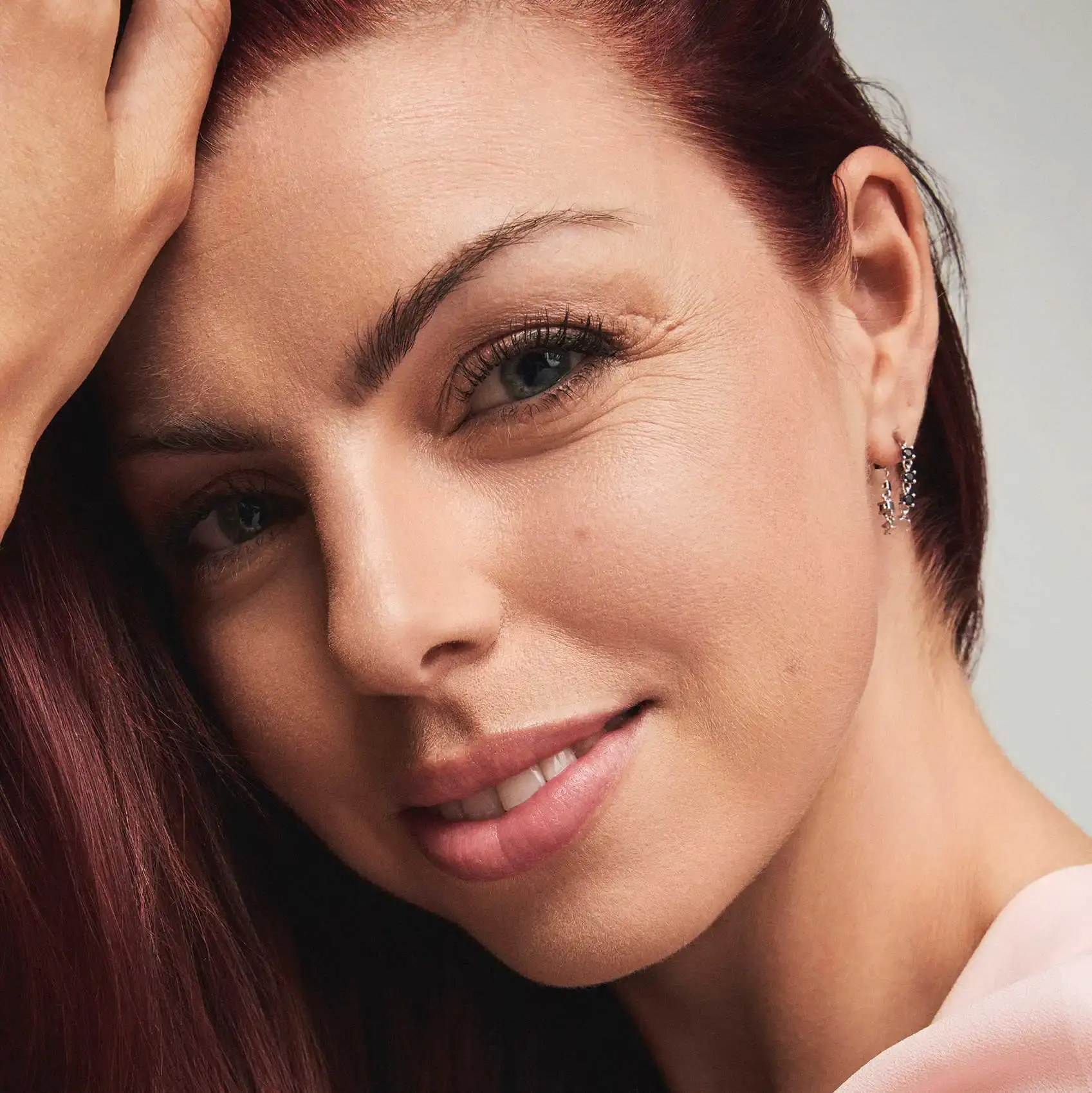 Zela øredobber med sort zirkonia