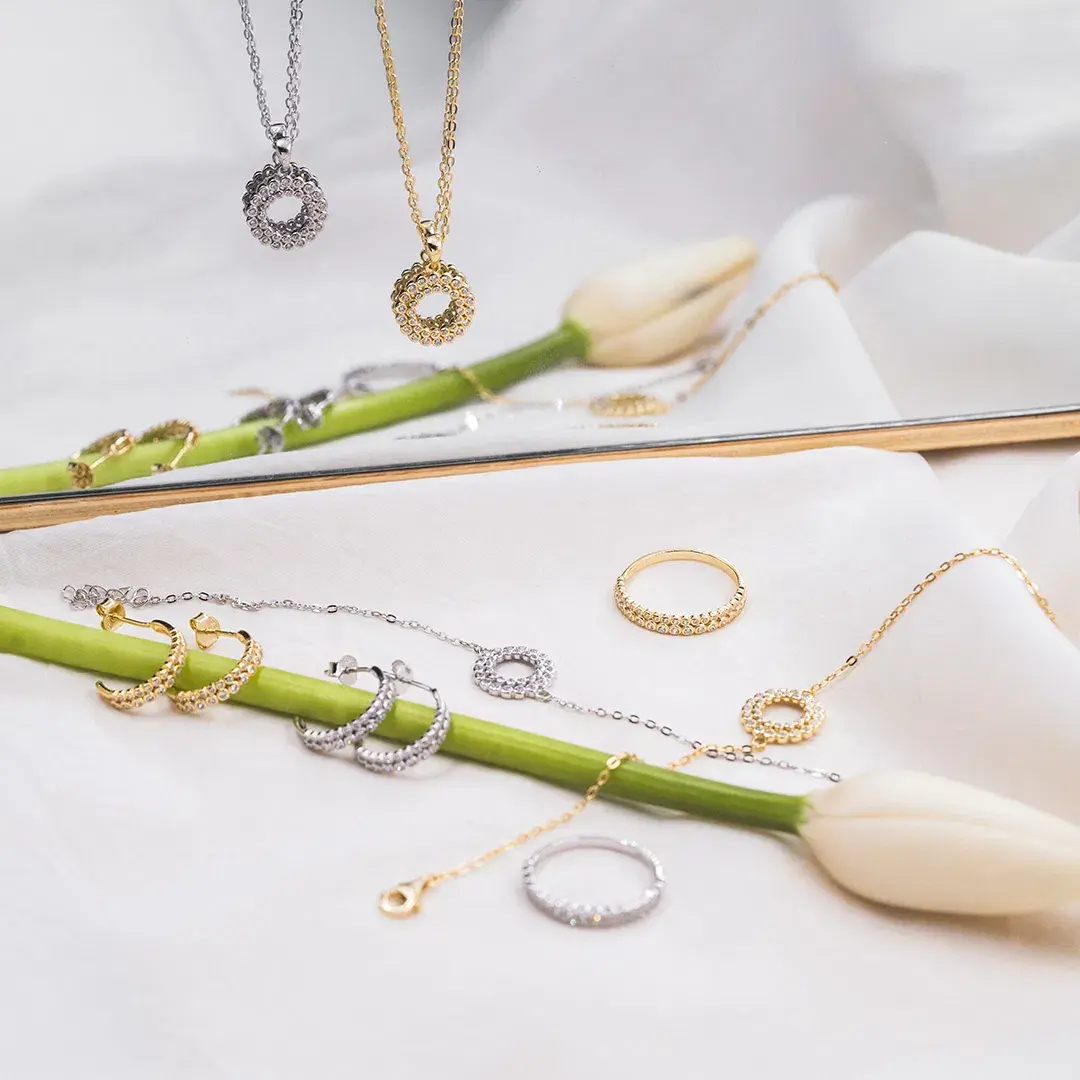 Aura smykke i 925 sølv.